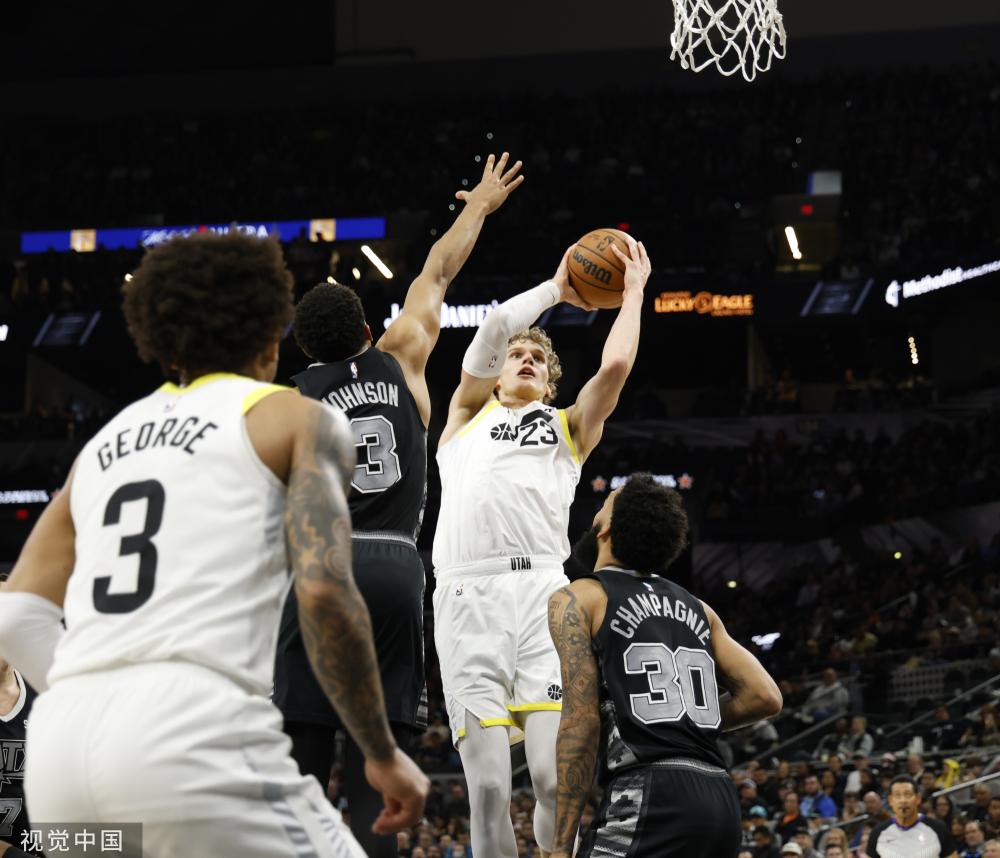 将足球运动 将足球运动