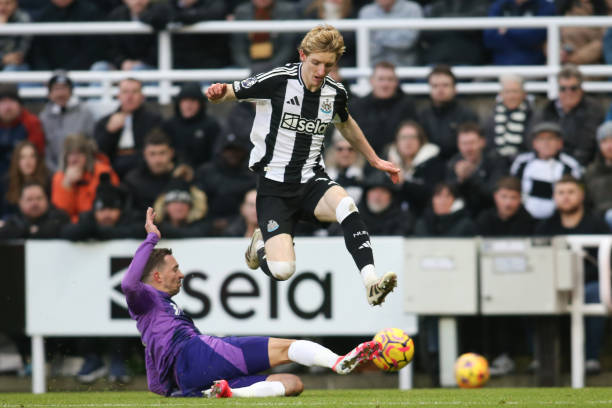 终在关键时 终在关键时